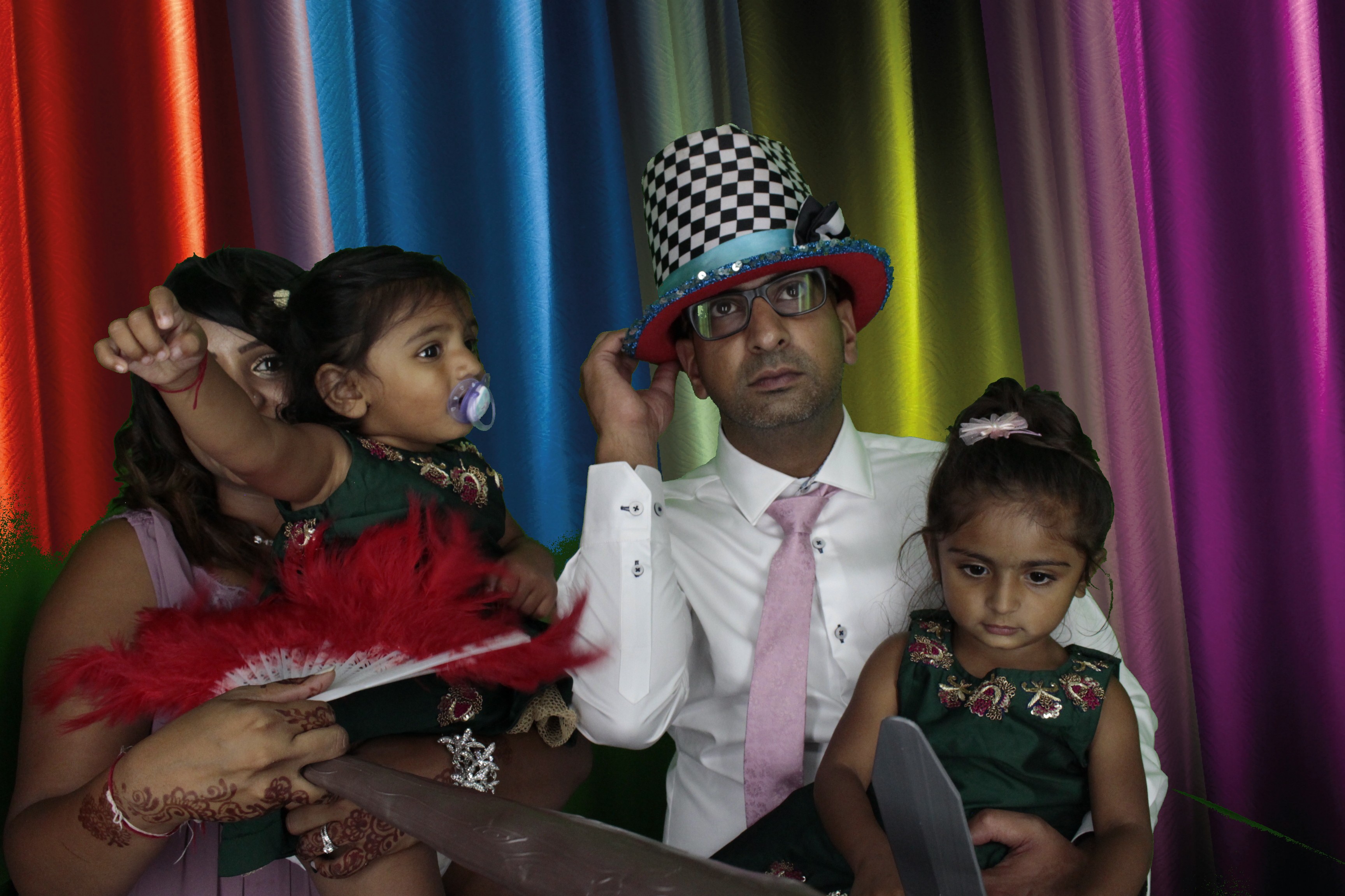 Bhavin & Yasmin’s Wedding | View more photos from the event at gallery.myphotoboothexperience.co.uk/u/MyPhotoBoothExperienceLtd/Bhavin-Yasmin’s-Wedding